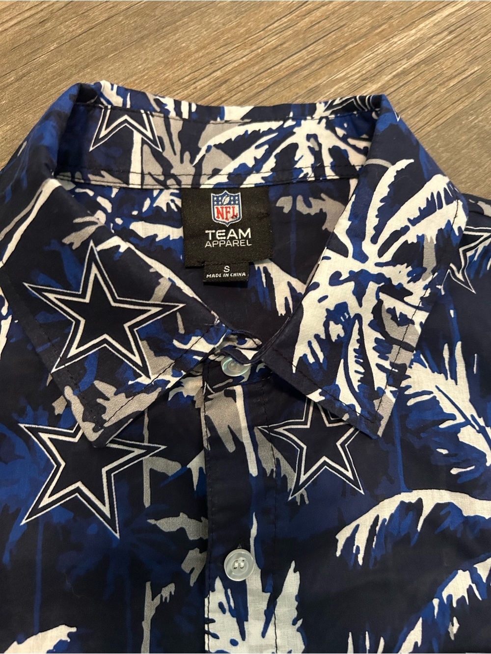 Official NFL Cowboys ApparePalm-Print Floral Vacation style Shirt.